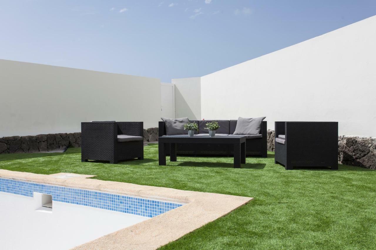 Villaantonia Private Huge Heated Pool And Super Fast Wifi Playa Blanca  Exterior foto