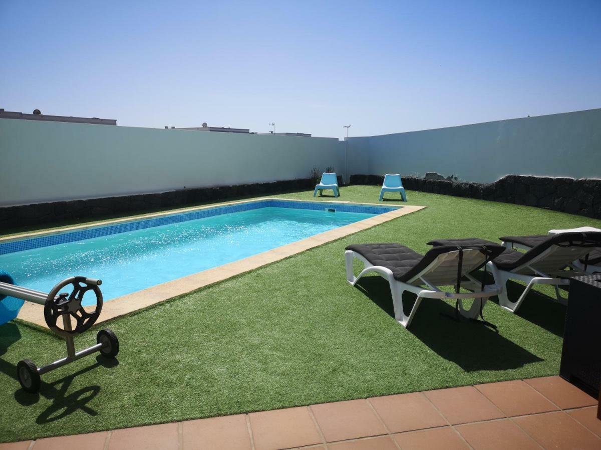 Villaantonia Private Huge Heated Pool And Super Fast Wifi Playa Blanca  Exterior foto